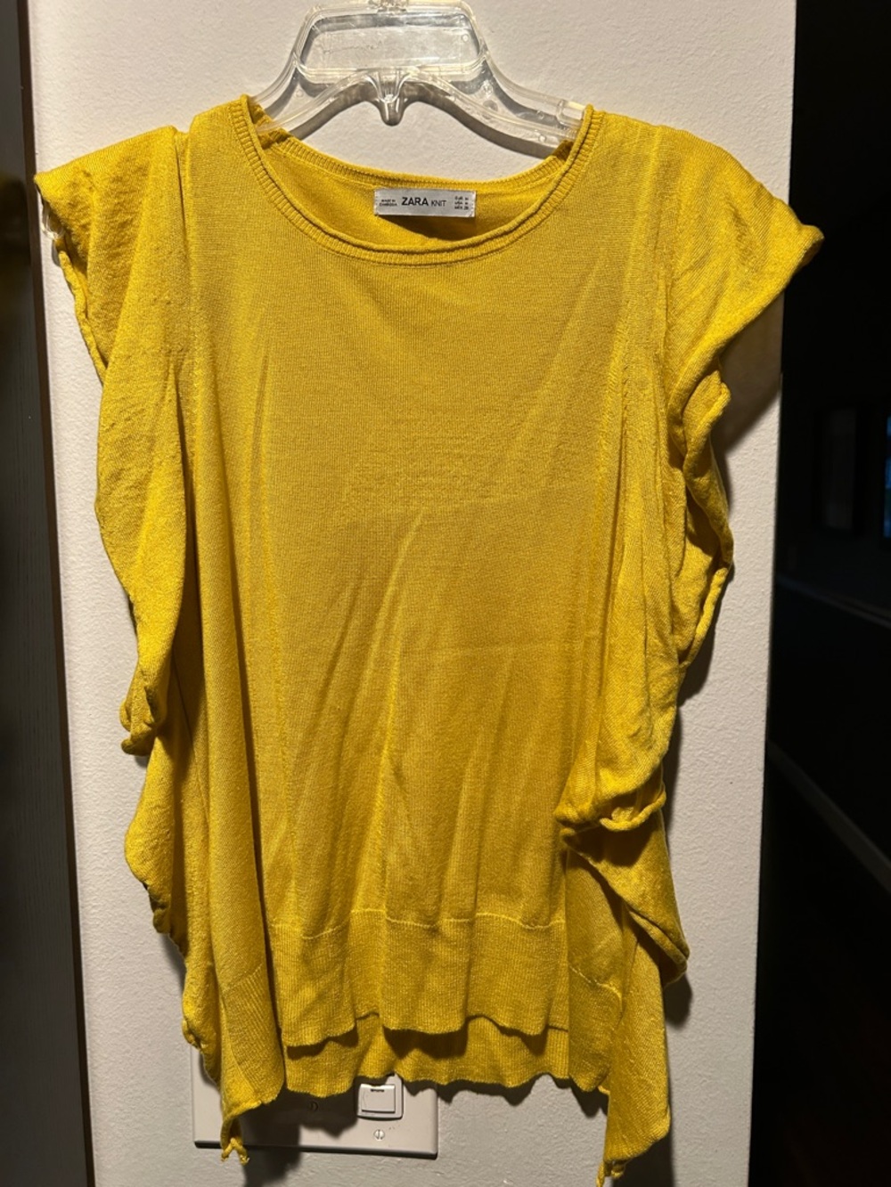 Zara Mustard Yellow Sleeveless Knit Top
